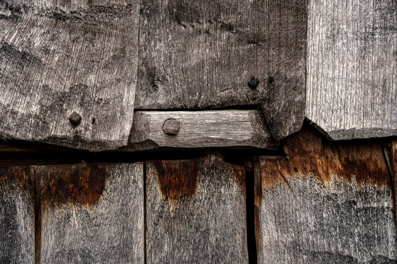 Holzwand (2)