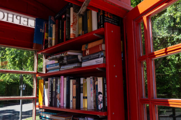 TELEPHONE-Buch-Zelle
